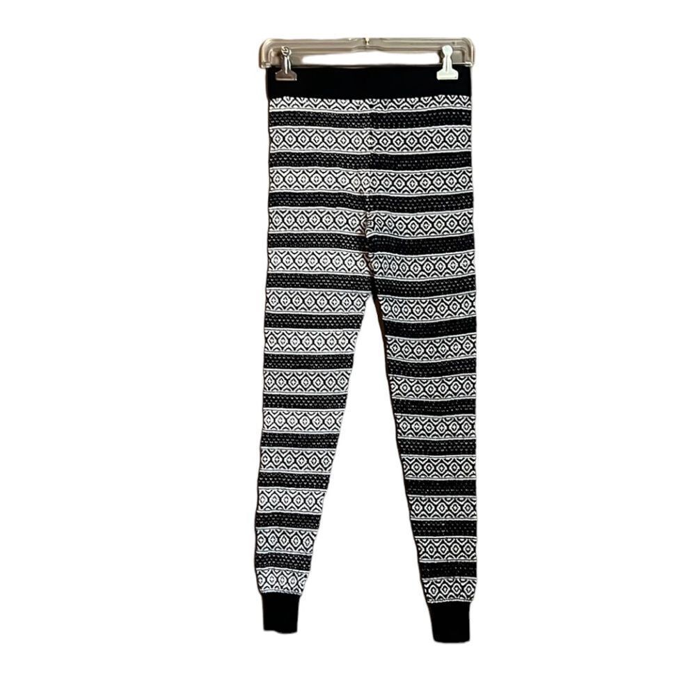 ‎3 for $30! Garage patterned knitted like leggings